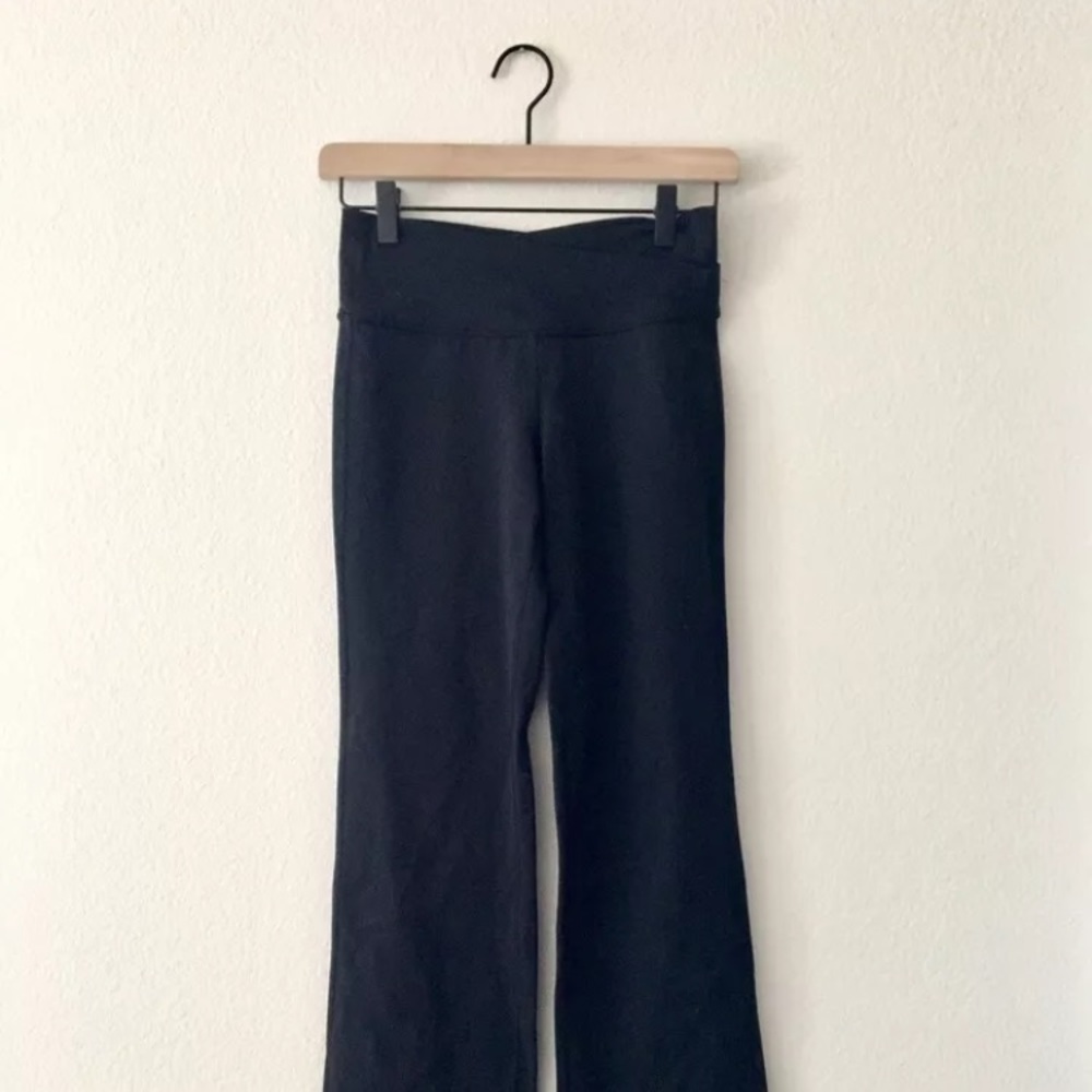 Lululemon Yoga Pants Bootleg Size 4 EXCELLENT